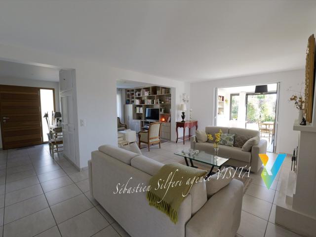 GAP, Villa de standing 195m2, parc paysager 2069m2 195m² Gap