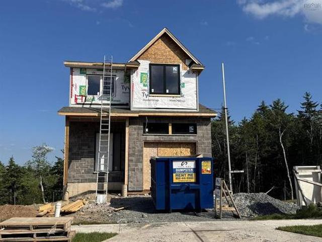 Gar41 83 Garvey Court, West Bedford, NS, B4B 2N5 Luxury House for sale | Listing ID 202620 | Royal LePage Carriage Trade Luxury Properties