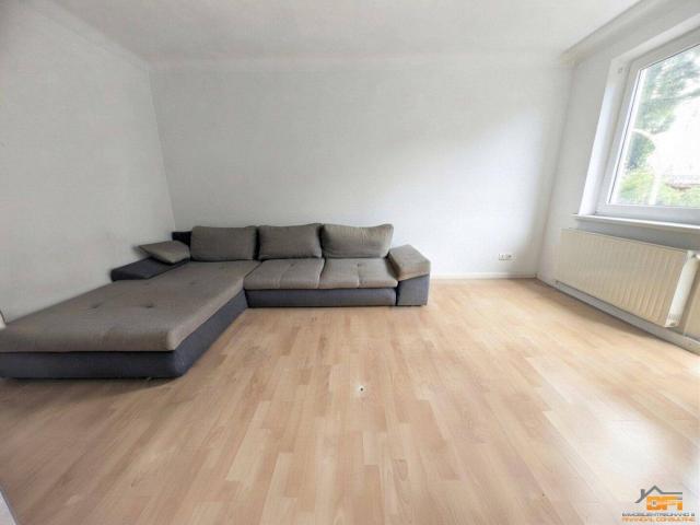 GARTENTRAUM: Gut geschnittene 2 Zimmer Wohnung mit Terrasse in Hofruhelage