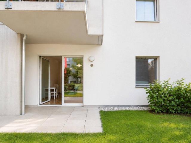GARTENTRAUM IM SONNWENDVIERTEL: 2 Zimmer Gartenwohnung mit ca. 43 m² Freifläche I barrierefrei I Baujahr 2019 I Westausrichtung