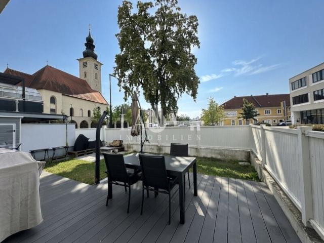 GARTENTRAUM MIT TERRASSE UND ZWEI STELLPLÄTZE IN ZENTRALER LAGE