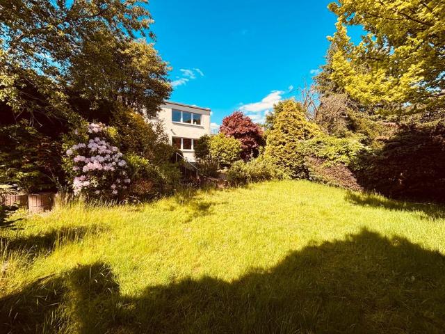 Gartentraumhaus mit über 240qm Wohnfläche in Oberhausen