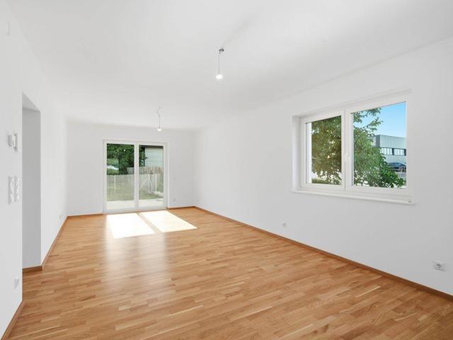 Gartenwohnung mit großem Wohnbereich und Terrasse in Reichenau