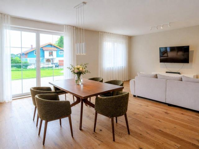 Gartenwohnung mit hochwertiger Ausstattung ca. 130 m² Wohnfläche Garage & Pelletsheizung!