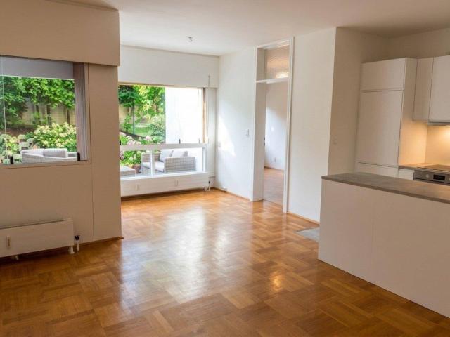 Gartenwohnung mit Pool und Wellnessbereich