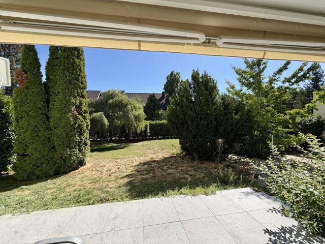 Gartenwohnung mit Potenzial – 3 Zimmer – 230 m² Eigengarten