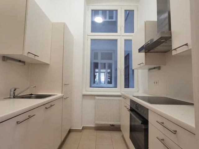Gartenwohnung in der Stadt 2 Zimmer