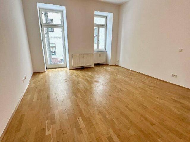 Gartenwohnung in Top Lage, in einem sehr schönen gepflegten Altbau!
