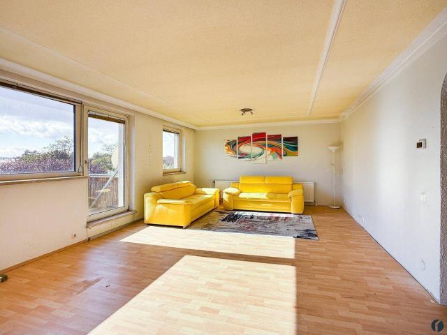 Garten, Balkon, Riesenkeller und viel Potenzial!