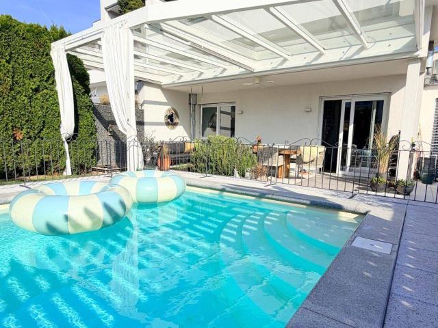 Garten Maisonette mit Pool