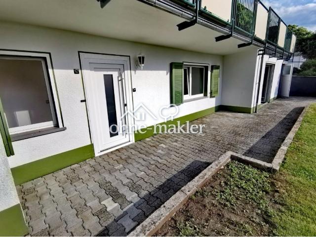 Garten Wohnung, 68 qm, 2 1/2 Zimmer mit Terrasse und eigenem Zugang
