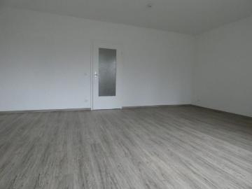 Gartenanmietung möglich! Modernisierte 4 Zimmerwohnung in attraktiver Lage!