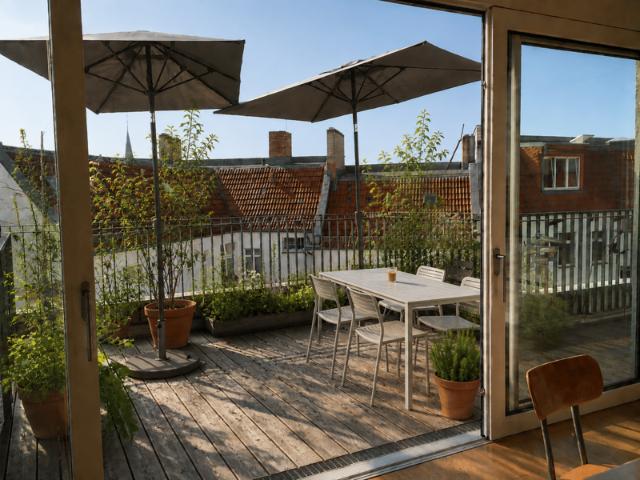Gartengefühl in lichtdurchflutetem 4 Zi Penthouse Friedrichshain