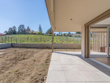 Gartengeschoss mit 3,5 Zimmern, Terrasse und privatem Garten