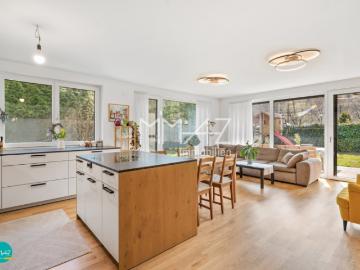 Gartenglück vor den Toren Wiens • Moderne 4 Zimmer Wohnung mit hochwertiger Ausstattung und großem Eigengarten mit Südterrasse!