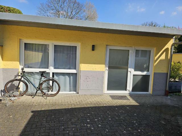Gartenhaus m. Terasse und Garten