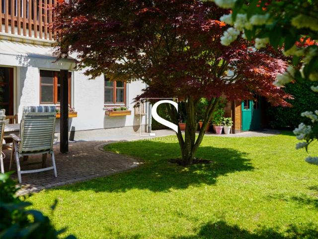 GARTENleben.ELSBETHEN | 3 Zimmer Garten Eckwohnung mit Carport Stellplatz & Kaminofen