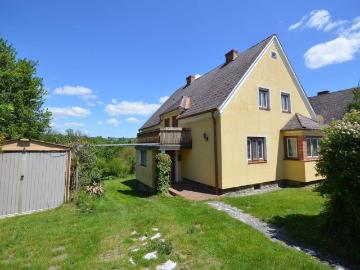 Gartenliebhaber aufgepasst großzügiges Einfamilienhaus in Friedberg !