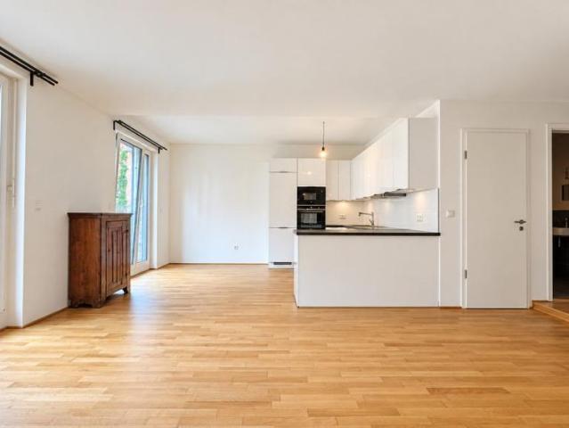 Garten*Neubau* Großzügige 2 Zimmer Wohnung