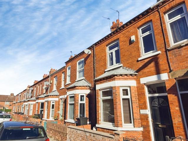 Garth Terrace, York, North Yorkshire YO30, 2 bed terraced house to rent, £1,250 pcm | PrimeLocation