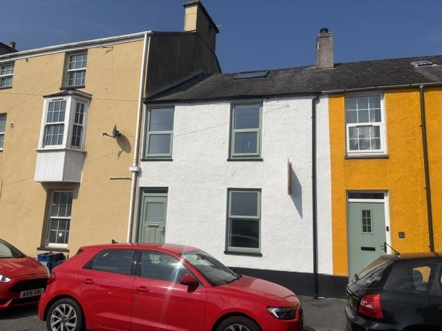 Garth Road, Bangor LL57 4 bed terraced house to rent £1,375 pcm £317 pw