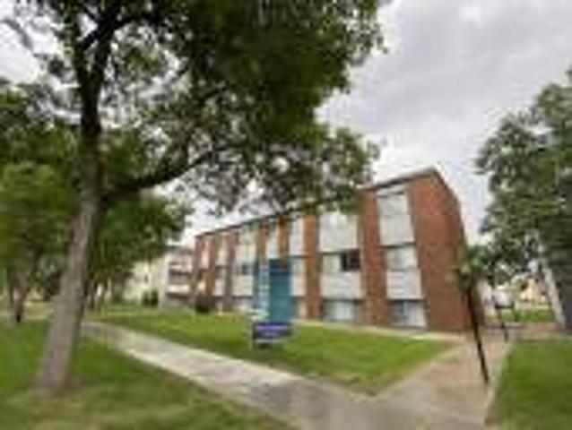 Gary Manor Apartments | 10625 113 Street