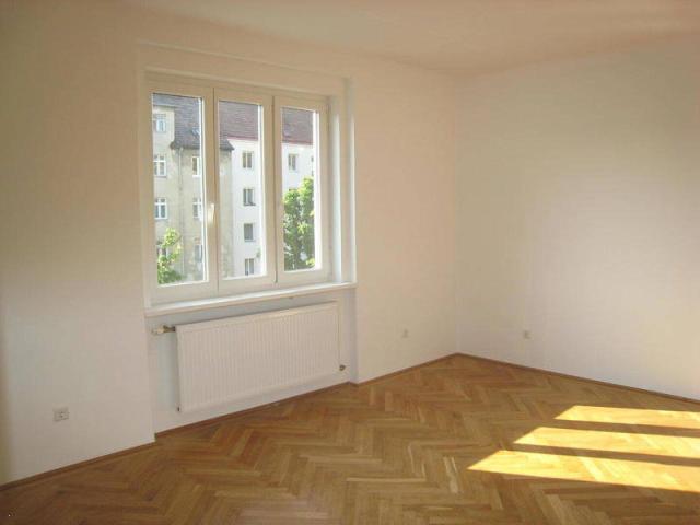 Garçonnière mit großer Terrasse