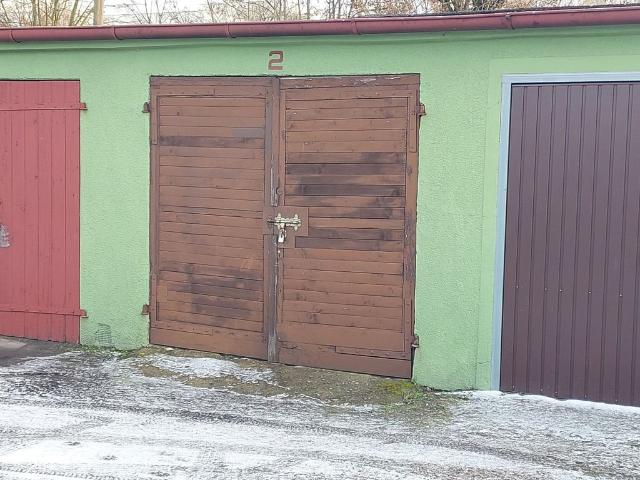 Garaż lokal na sprzedaż