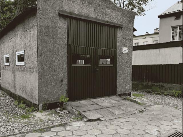 Garaż lokal na wynajem, Oświęcimska