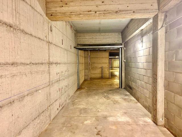 Garage Asiago 66