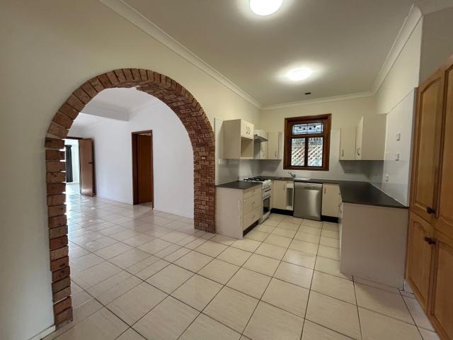 Garage Goals! Huge Double Garage + Workshop in a Quality New Lambton Pocket!