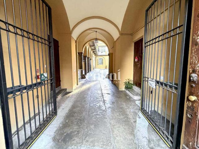 Garage doppio e posto auto