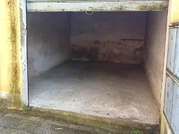Garage in affitto