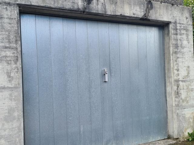 Garage individuel à louer à Le Locle Flatfox