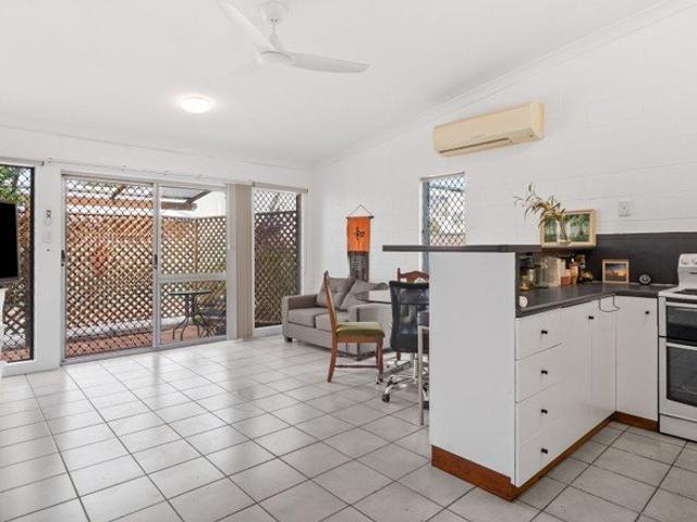 GARAGE, PRIVATE FENCED BACK YARD, SINGLE STORY BUIDING, CLOSE TO CITY