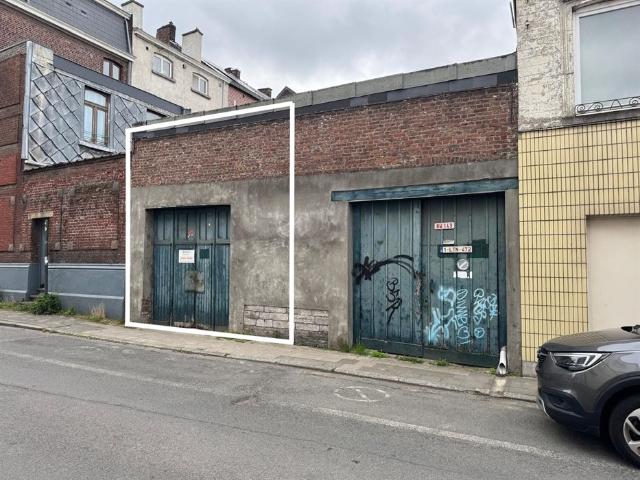 Garage/atelier 65 m² à louer – Nivelles centre – NIVELLES