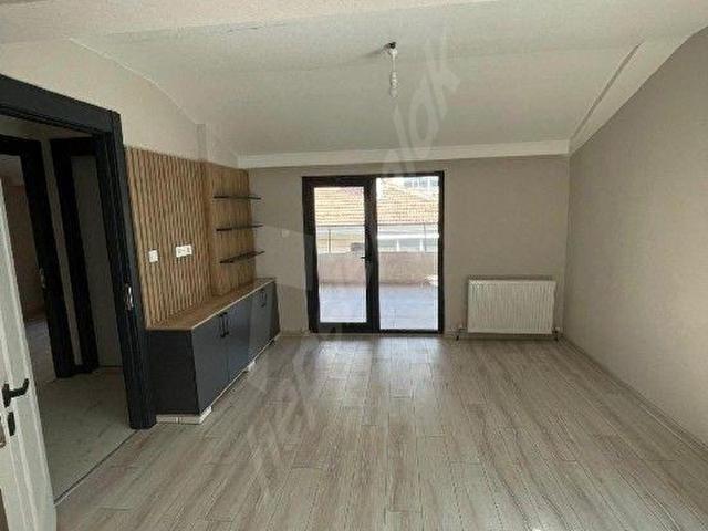 GARANTİ 'DEN GAZİ MAHALLESİNDE SATILIK ARKA CEPHE ÖNÜ AÇIK 110 M2 2+1 SATILIK DUBLEX OFİS