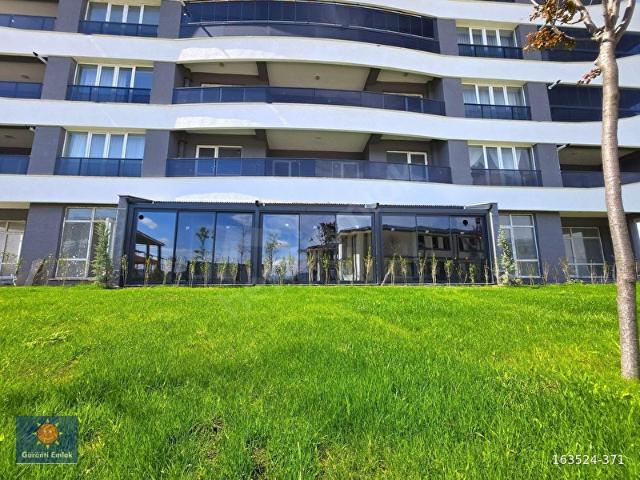 Garanti Emlak Şehrin En Kapsamlı Projesinde Bahçeli 3+1 Daire
