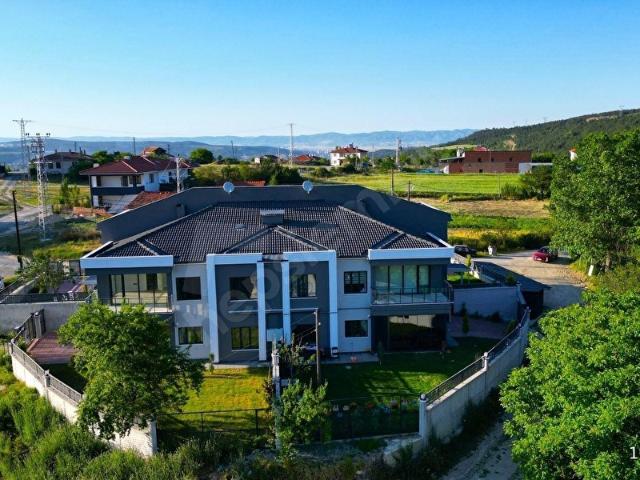 Garanti Emlak'tan Merkez Budamışta 4+1 Doğalgazlı A Clas Villa