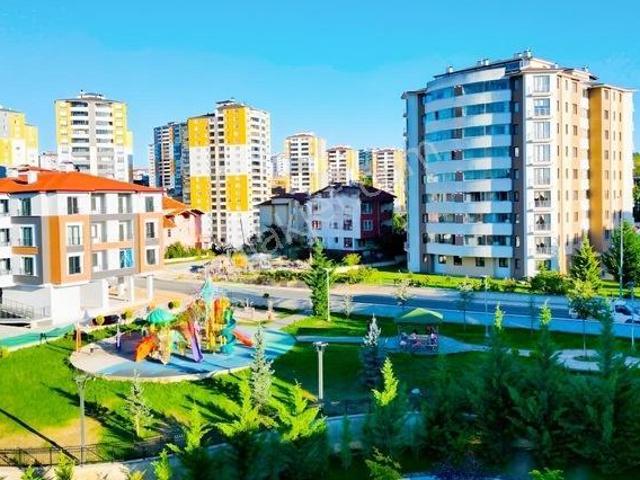 Garanti Emlak'tan Harika Konum & Harika Manzara 2+1 Sıfır