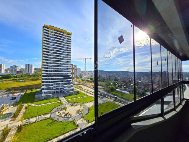 Garanti Emlak'tan Havuzlu Sitede 183 M² 3+1 A Clas Daire