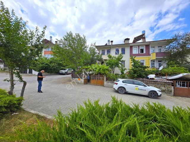 █garanti Emlak'tan Kuzeykentte 3 Katlı, 2 Daireli Bahçeli Villa█