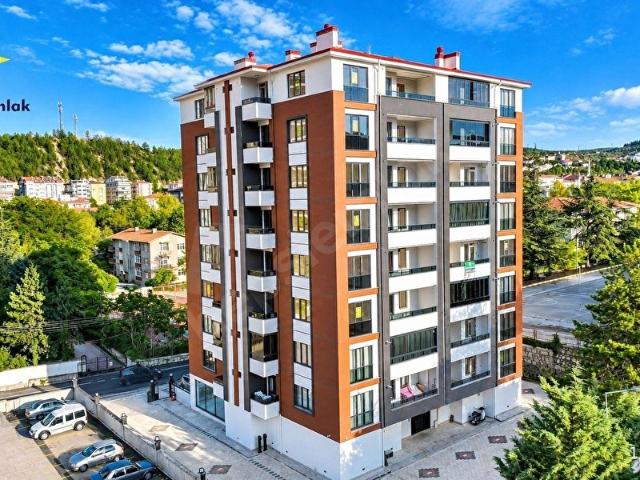 Garanti Emlak'tan Kışla Parkı Karşısı 2+1 110 m Daire
