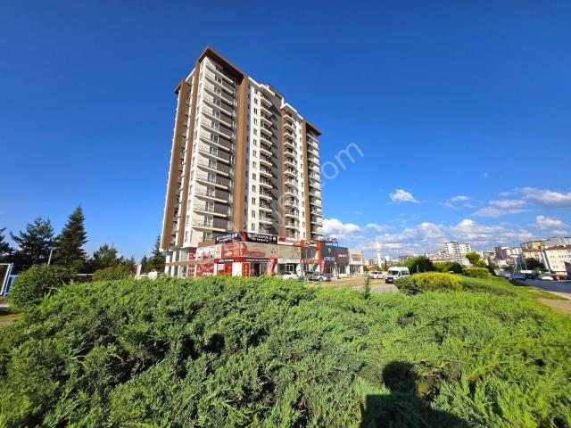 Garanti Emlak'tan Kargılı Residence'da, Cadde Cepheli 2+1 Daire
