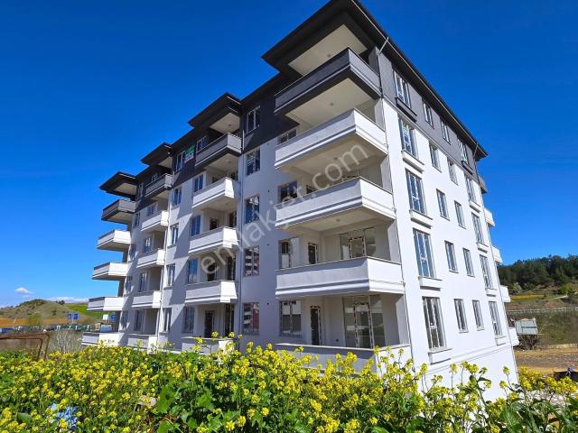 Garanti Emlak'tan Sıfır Binada Otoparklı 90 M² 2+1 Daire