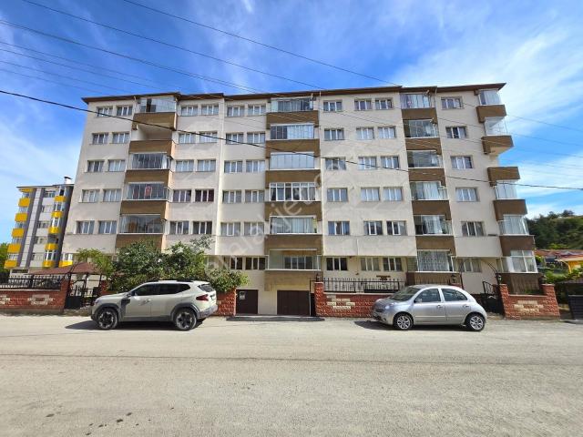 ╚garanti Emlak'tan Salı Pazarında 130 M² 3+1 Masrafsız Daire