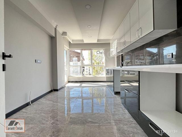 GARANTİ EMLAK'TAN SATILIK 4+1 KATTA DAİRE