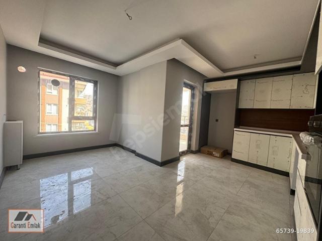 GARANTİ EMLAK'TAN SATILIK SIFIR ARA KAT ASANSÖRLÜ 3+1 DAİRE