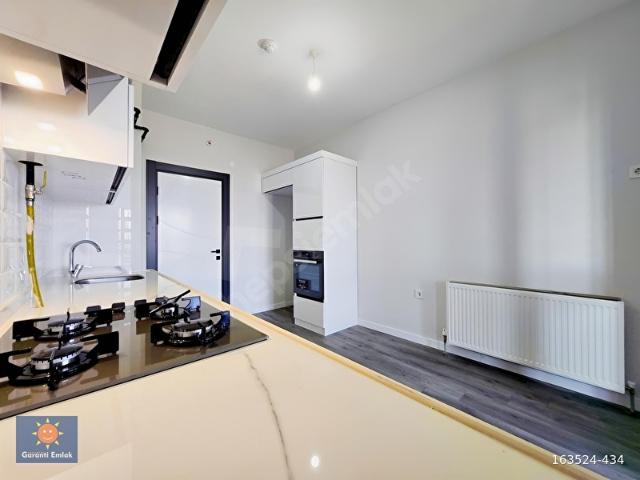 Garanti Emlak'tan Sitenin En Büyük Dairesi 183 m Kiralık 3+1