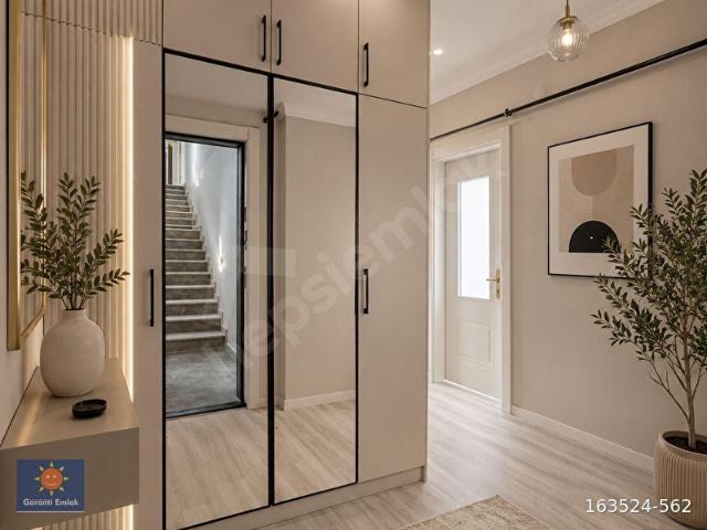 GARANTİ EMLAK'tan Turkuaz Sitesi'nde 100 m 2+1 Fırsat Daire
